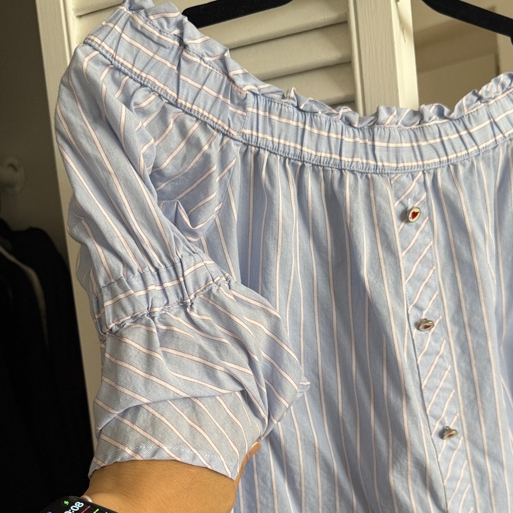 Elegant Light Blue Striped Off-Shoulder Blouse - Picture 4 of 7